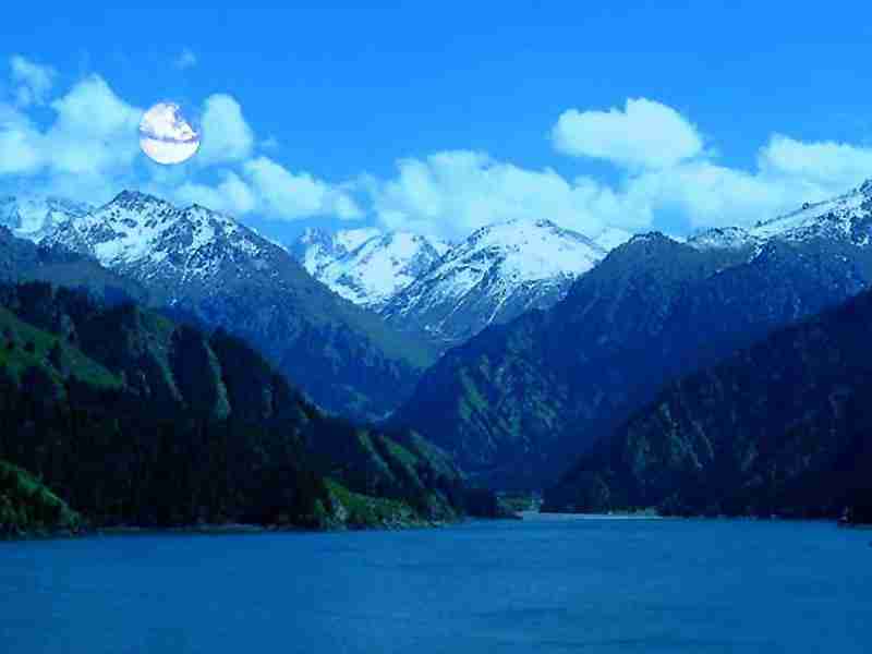 山东航空学院校花潘知南